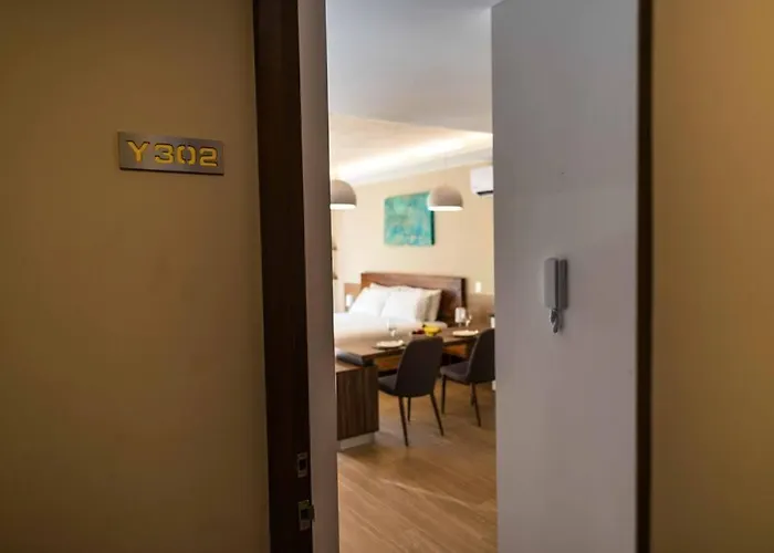 Yellow Hotel